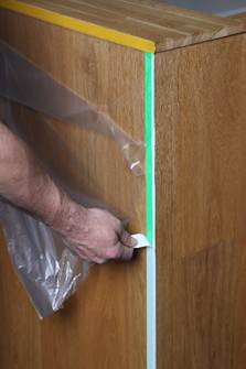 Covering furniture with ZOOM Double-Sided Masking Tape